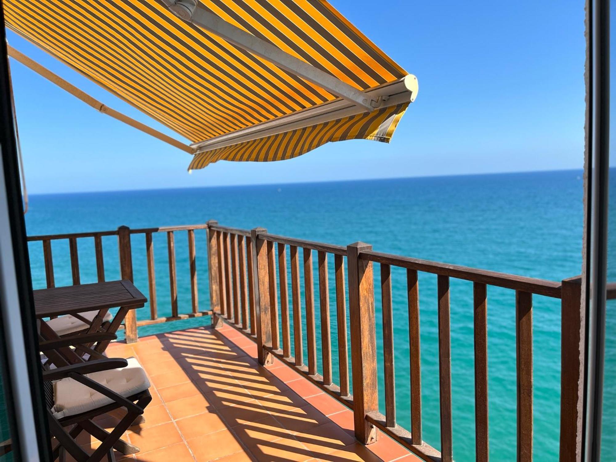 סיטגס Apartamento En Acantilado Con Wifi Y Aire Acondicionado מראה חיצוני תמונה